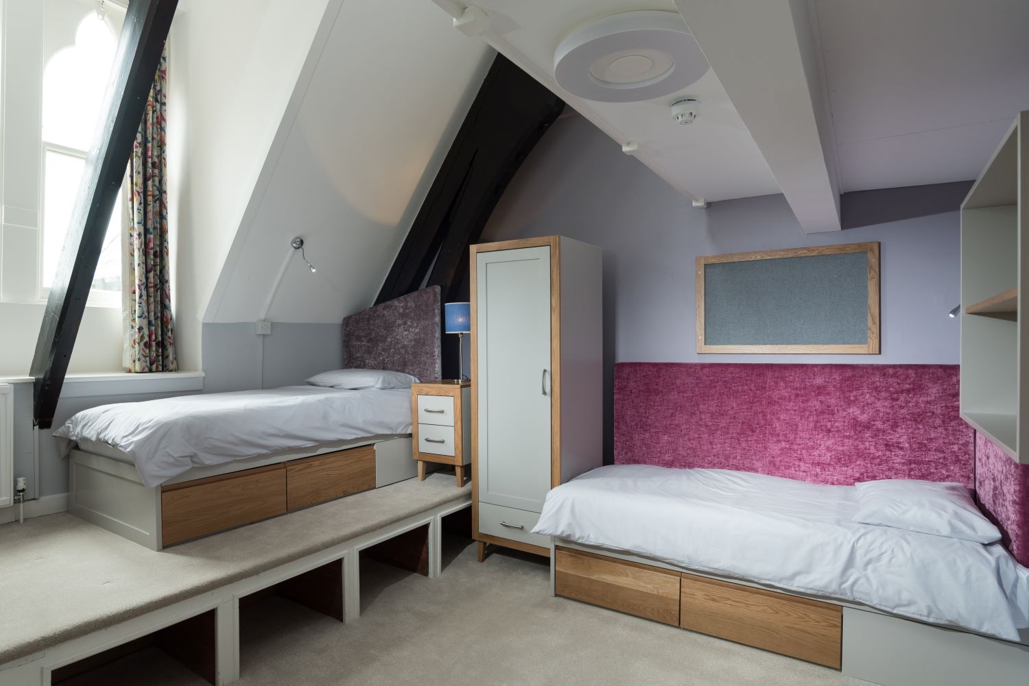 Bath bedroom