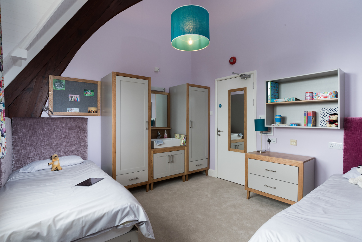 Bath bedroom 1