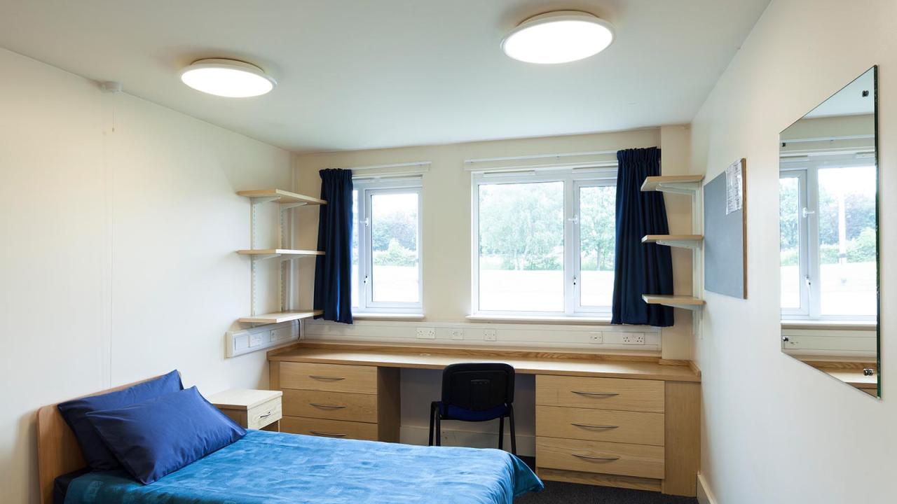 En-suite room